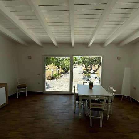 Tenuta Pizzi San Pietro Vernotico Exterior foto